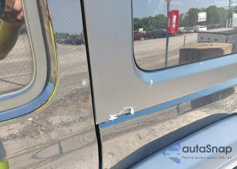 2020 Jeep Wrangler Unlimited Freedom 4X4 z USA, uszkodzony, nr VIN 1C4HJXDN7LW245233